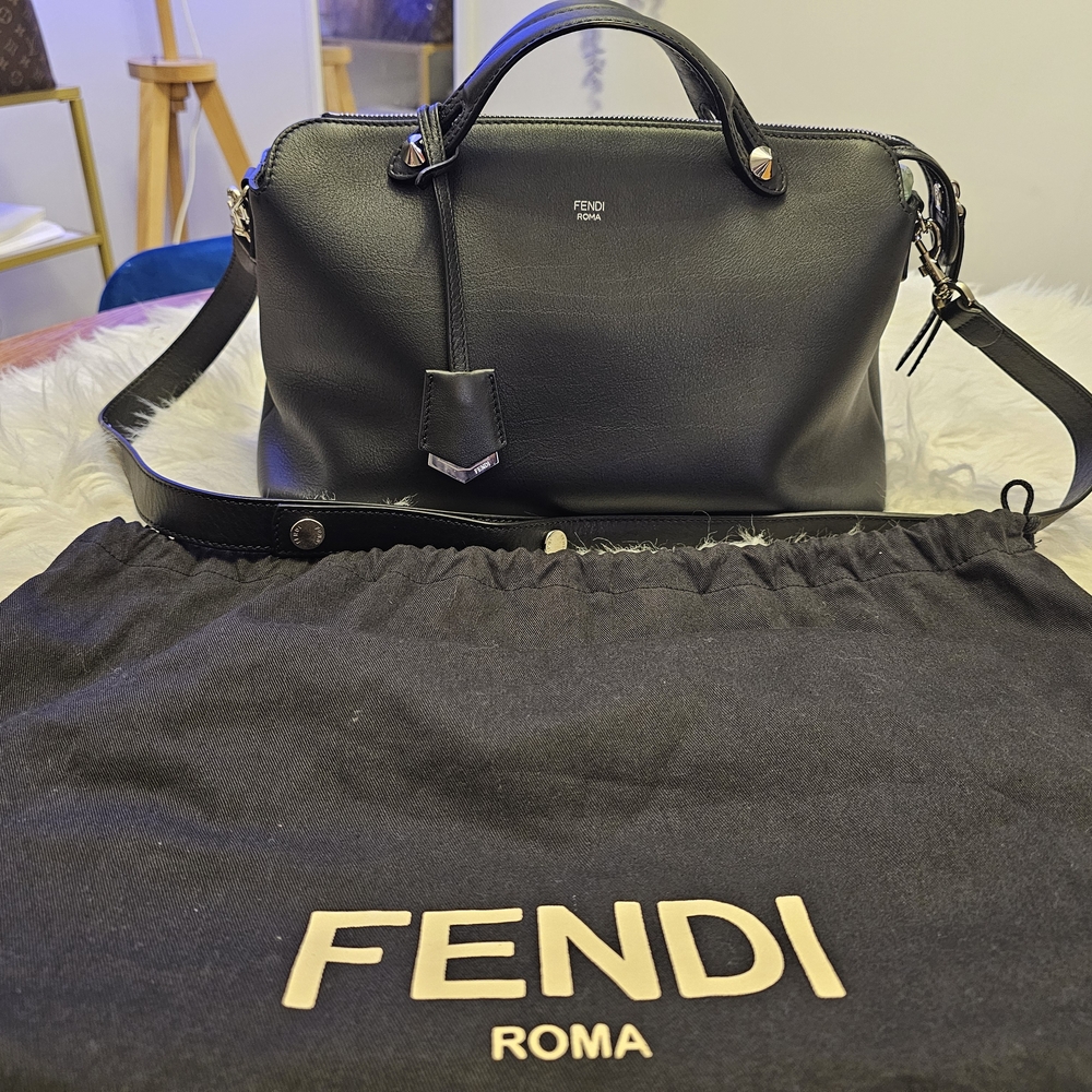 Fendi Black Leather Women's Bag